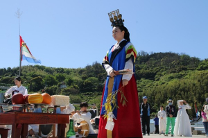 100년 전통의 숨결, 풍어와 안녕 기원하는 섬마을 잔치 열려