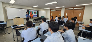 “교실로 출동한 해경 쌤들!”