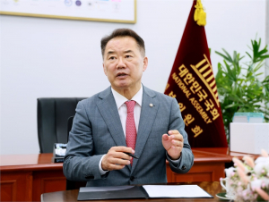 “ 치매 등 치료효과 확인된 의료용 대마 규제 완화에 정부가 적극 나서야 !”