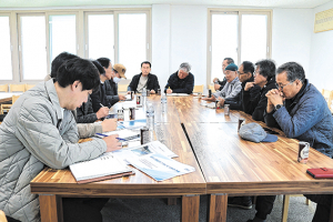 석산 개발 현장 오염 의심 “수질검사하라”