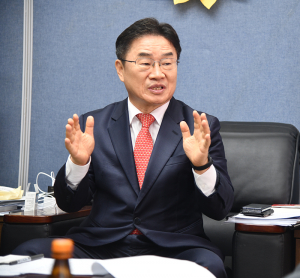 권순기 경남교육감 예비후보 인터뷰