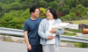 시골에 모처럼 들린 아기 울음소리 마천에 한별이가 태어났어요!